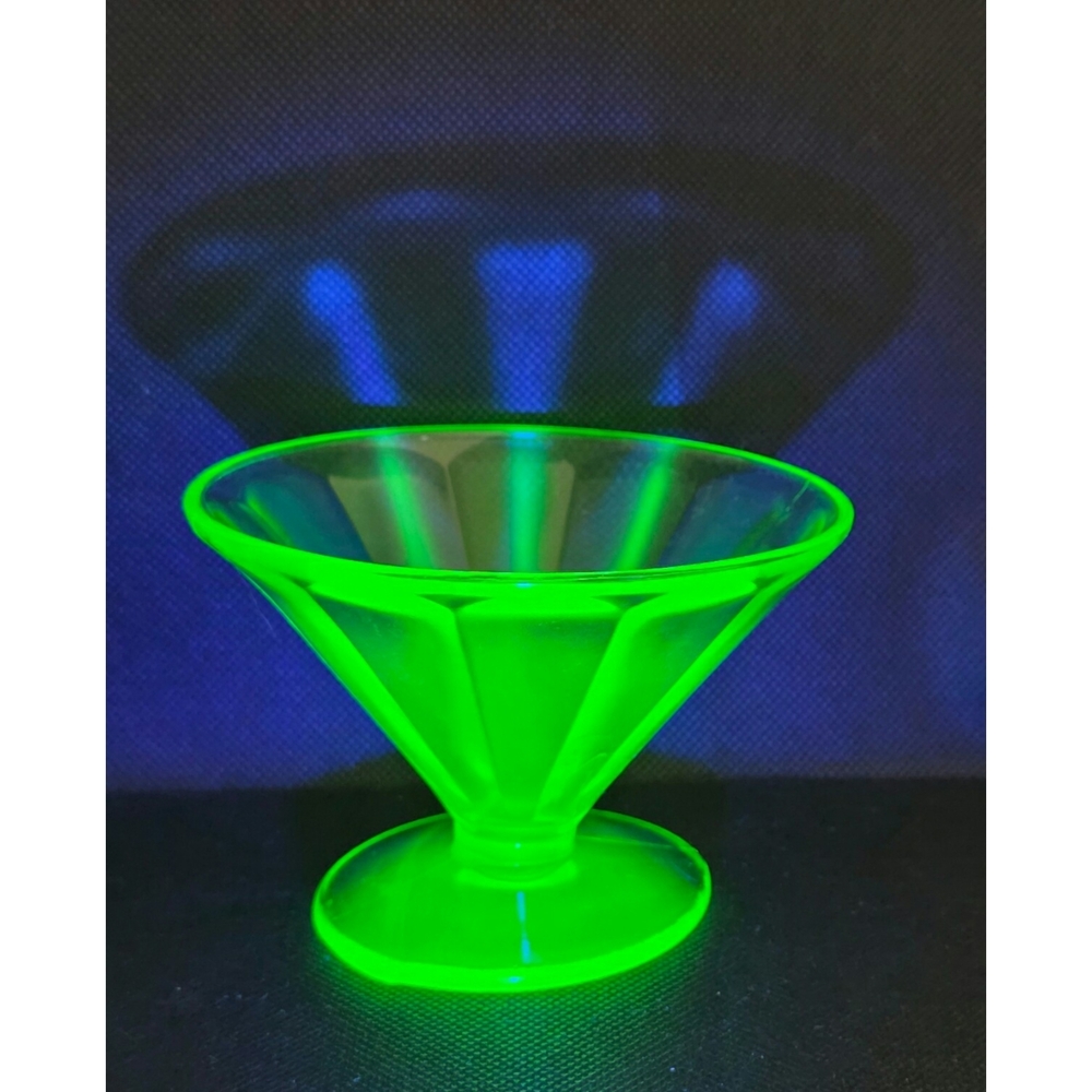 Vintage Green Uranium Federal Glass Sherbet Cup